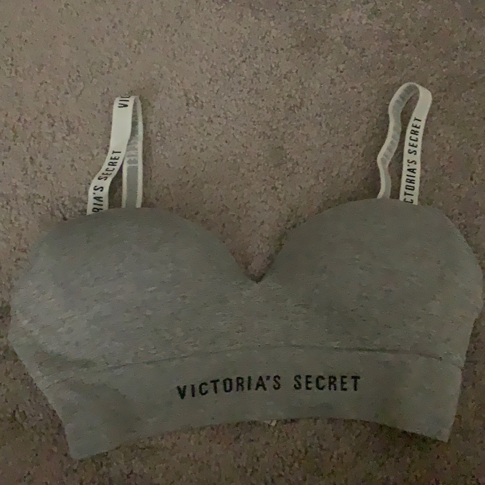 VICTORIA’s SECRET BRA